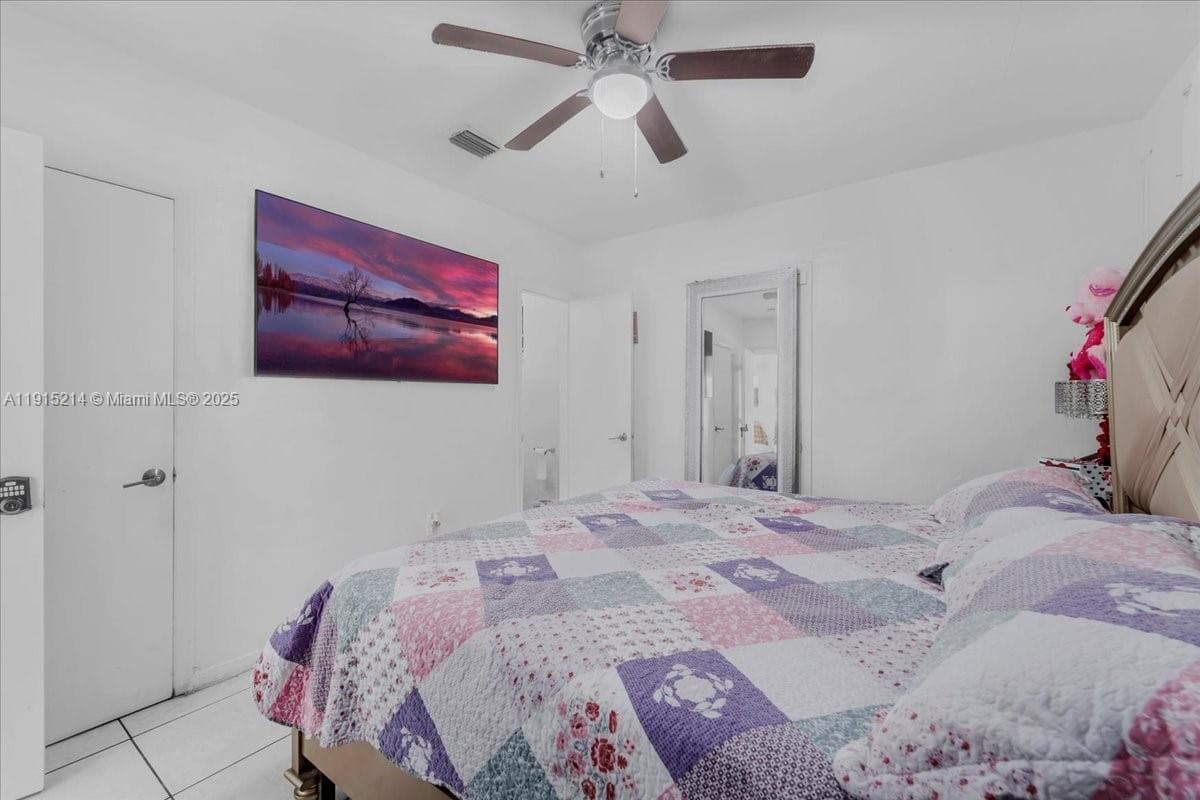 640 NE 168th St, North Miami Beach FL 33162 — 14