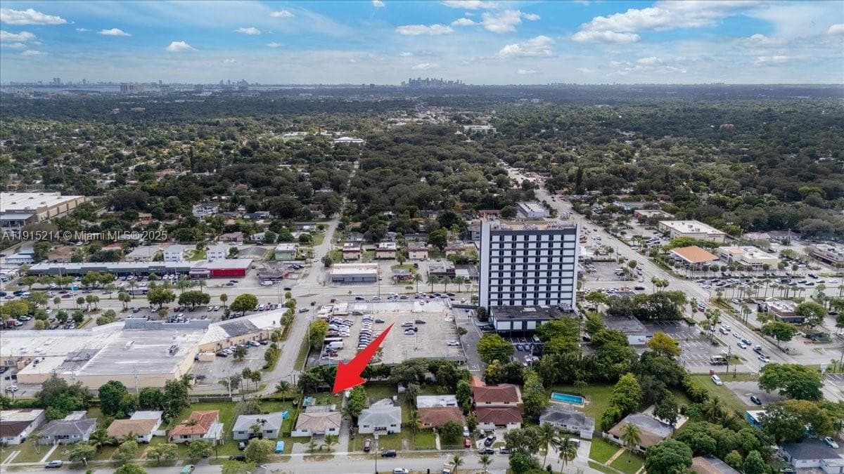 640 NE 168th St, North Miami Beach FL 33162 — 68