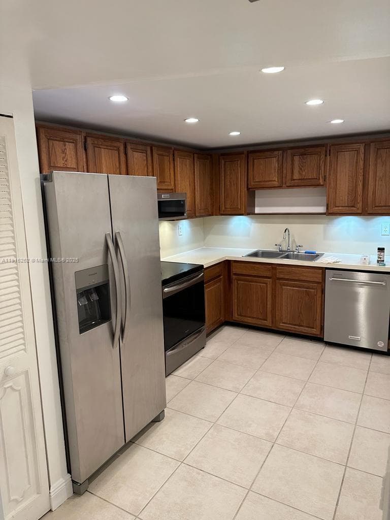 1621 Collins Ave # 505, Miami Beach FL 33139 — 10