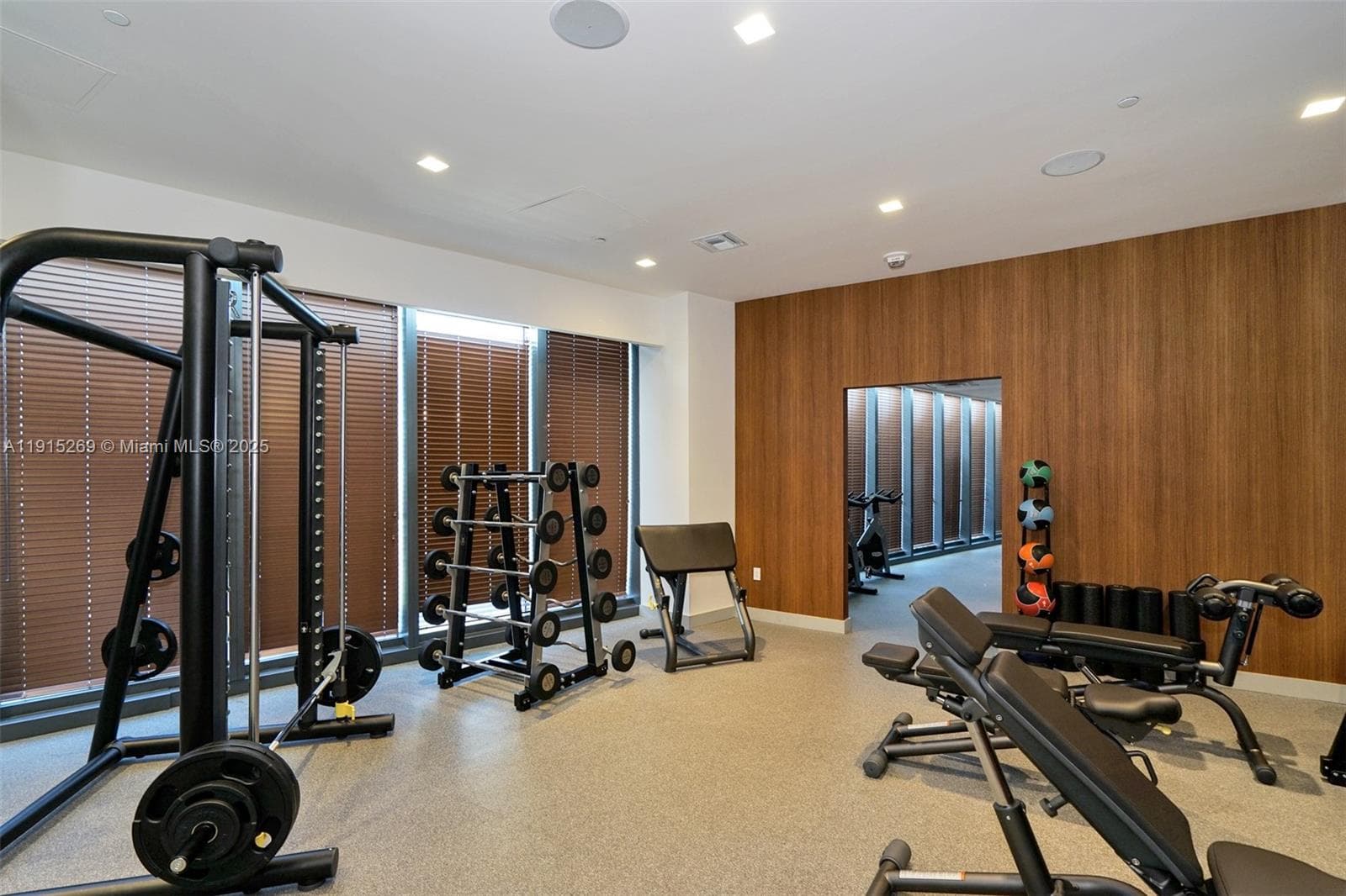 1300 S Miami Ave # 1407, Miami FL 33130 — 26