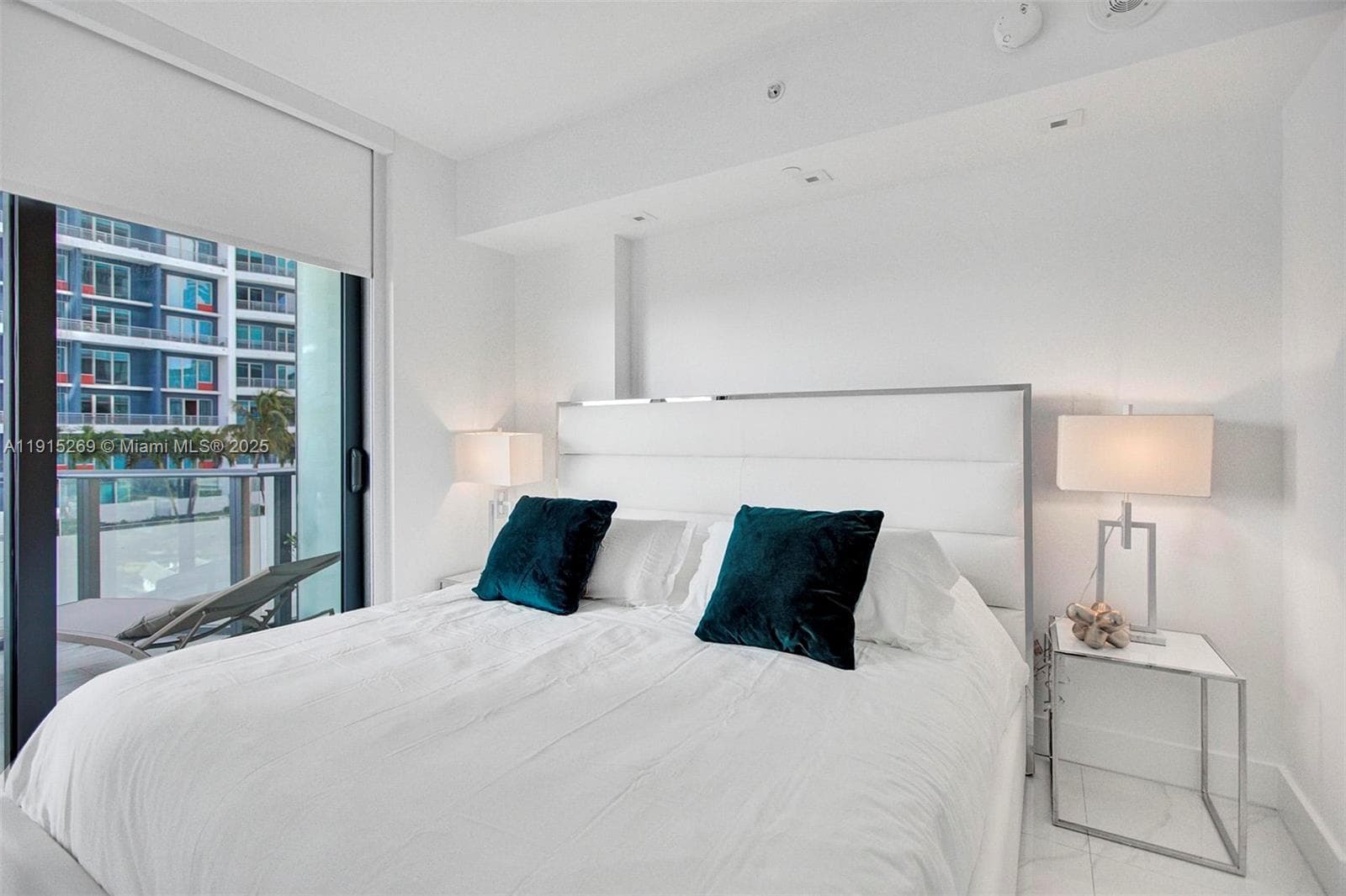 1300 S Miami Ave # 1407, Miami FL 33130 — 3