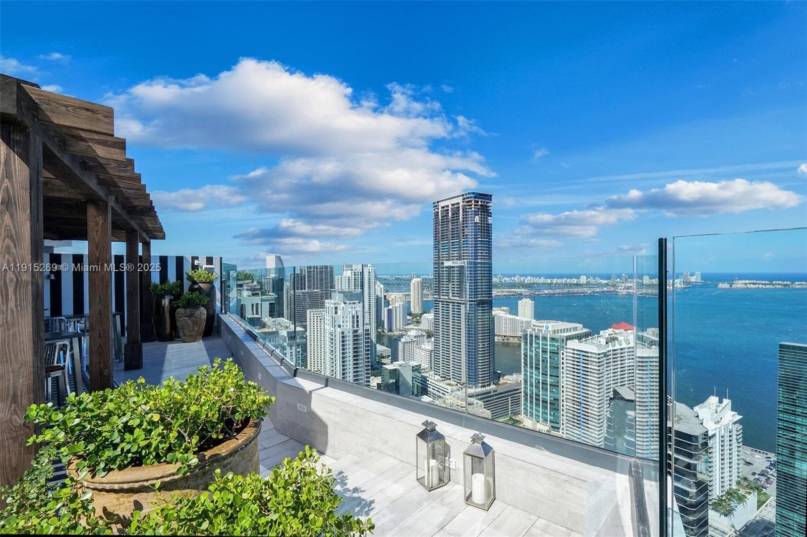 1300 S Miami Ave # 1407, Miami FL 33130 — 20