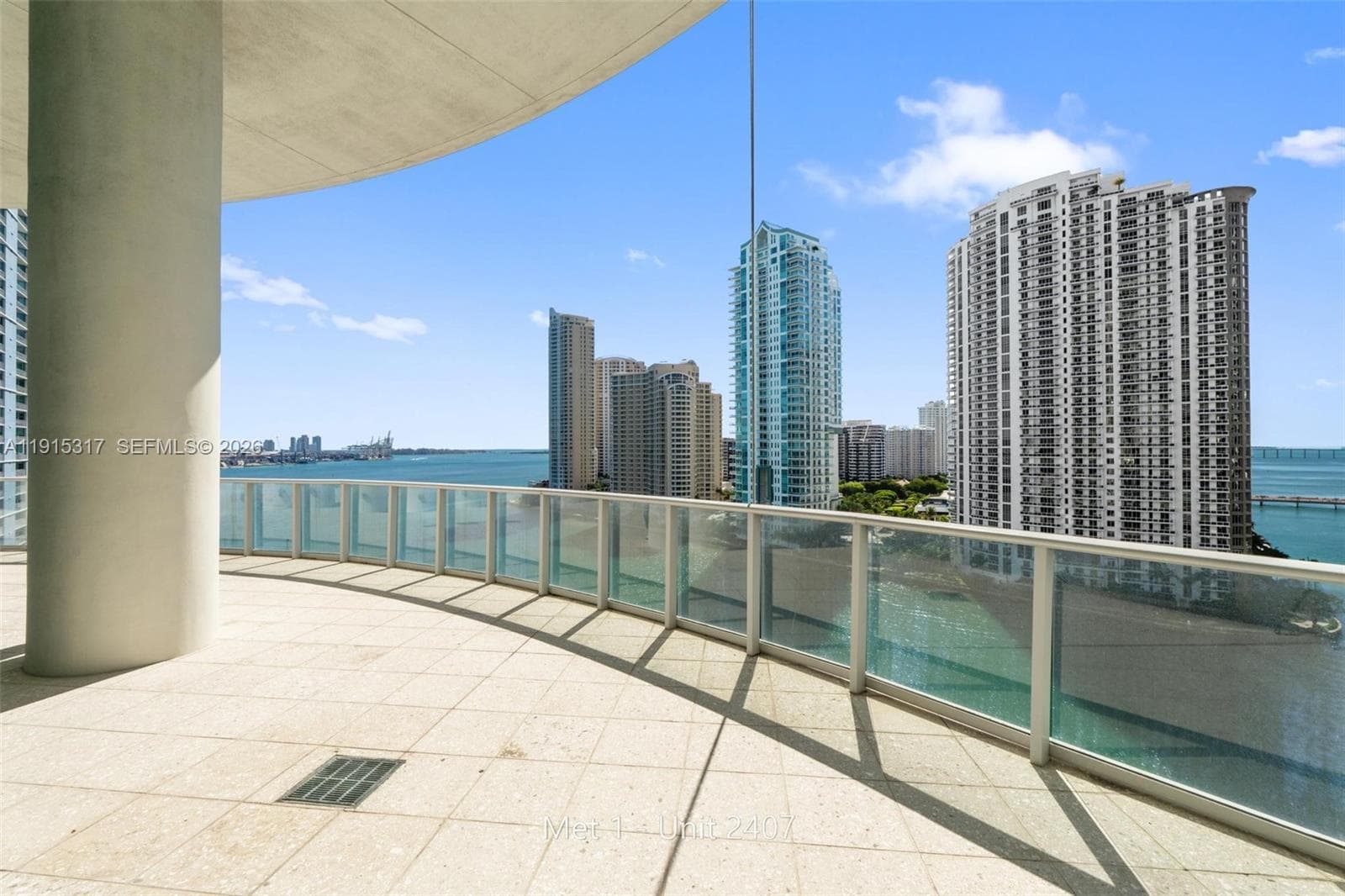 300 S Biscayne Blvd # 2407, Miami FL 33131 — 33