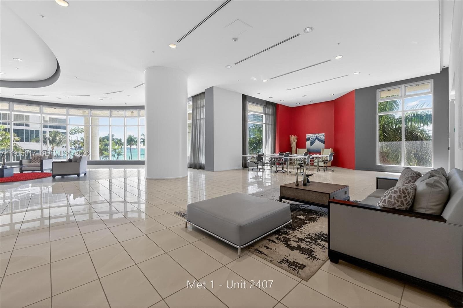 300 S Biscayne Blvd # 2407, Miami FL 33131 — 40