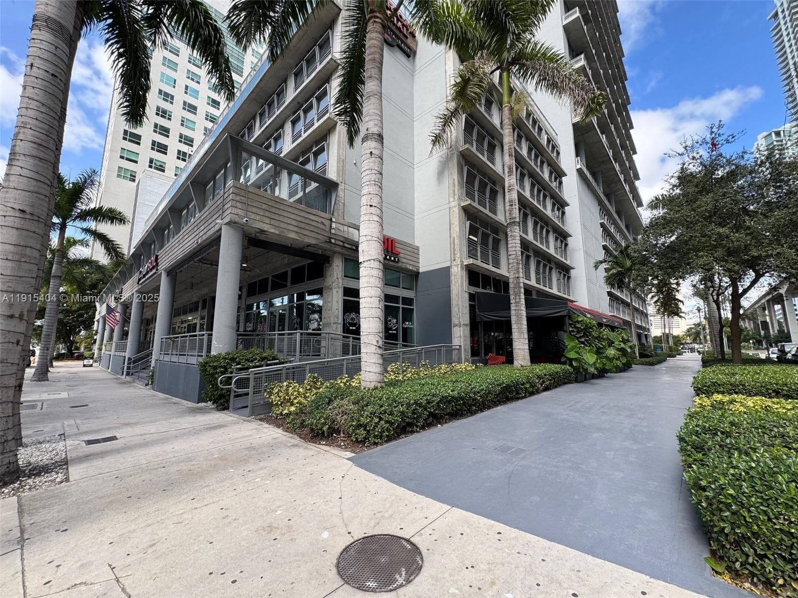 169 SW 7th St # D, Miami FL 33130 — 32