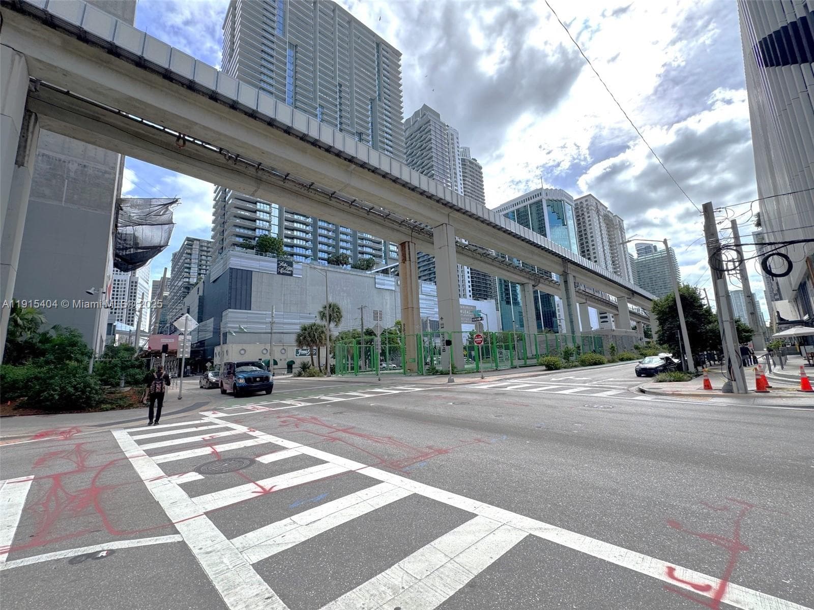 169 SW 7th St # D, Miami FL 33130 — 30