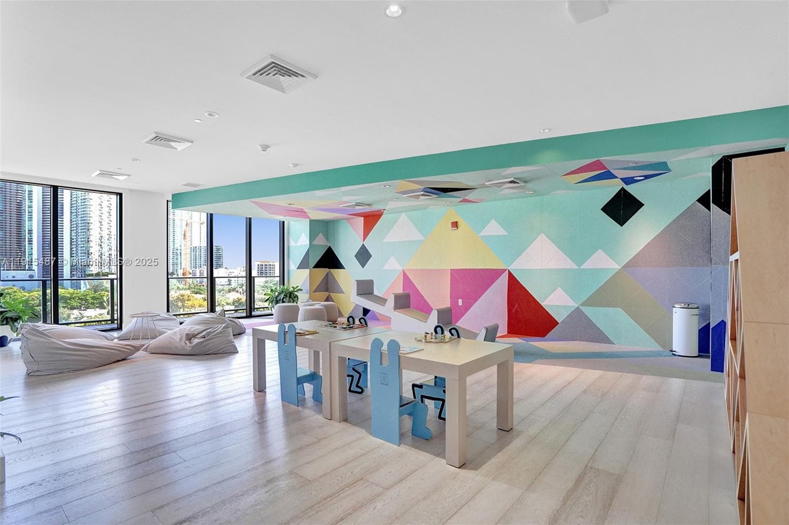 121 NE 34th St # 1705, Miami FL 33137 — 27