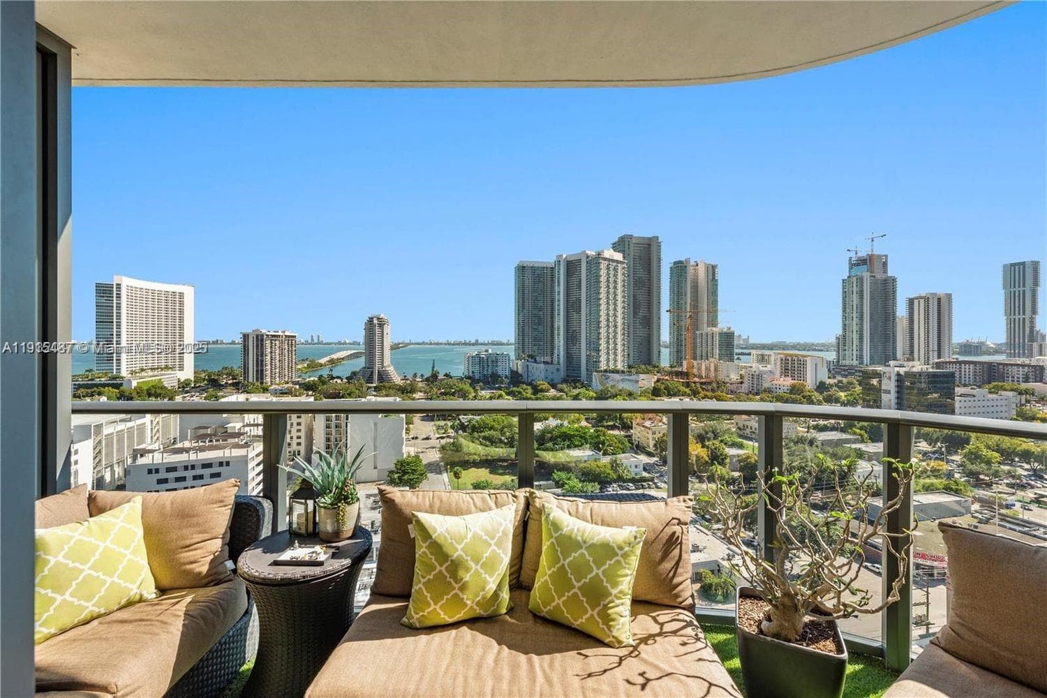 121 NE 34th St # 1705, Miami FL 33137 — 14