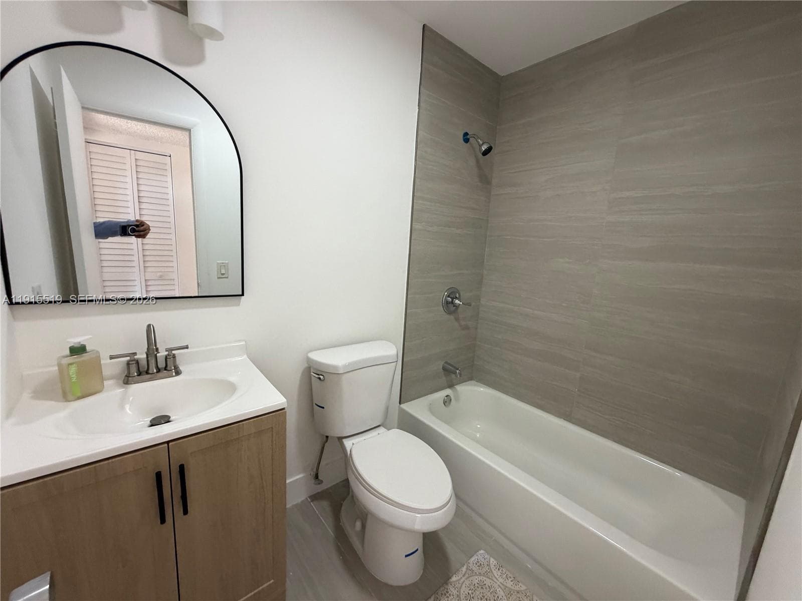 440 E 23rd St # 1305, Hialeah FL 33013 — 8