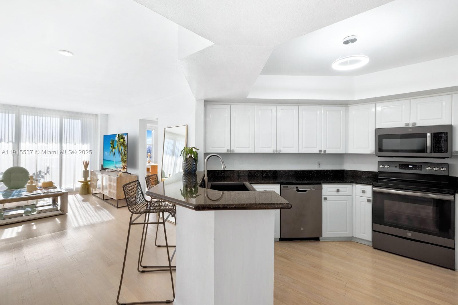 1800 Sunset Harbour Dr # 803, Miami Beach FL 33139 — 12