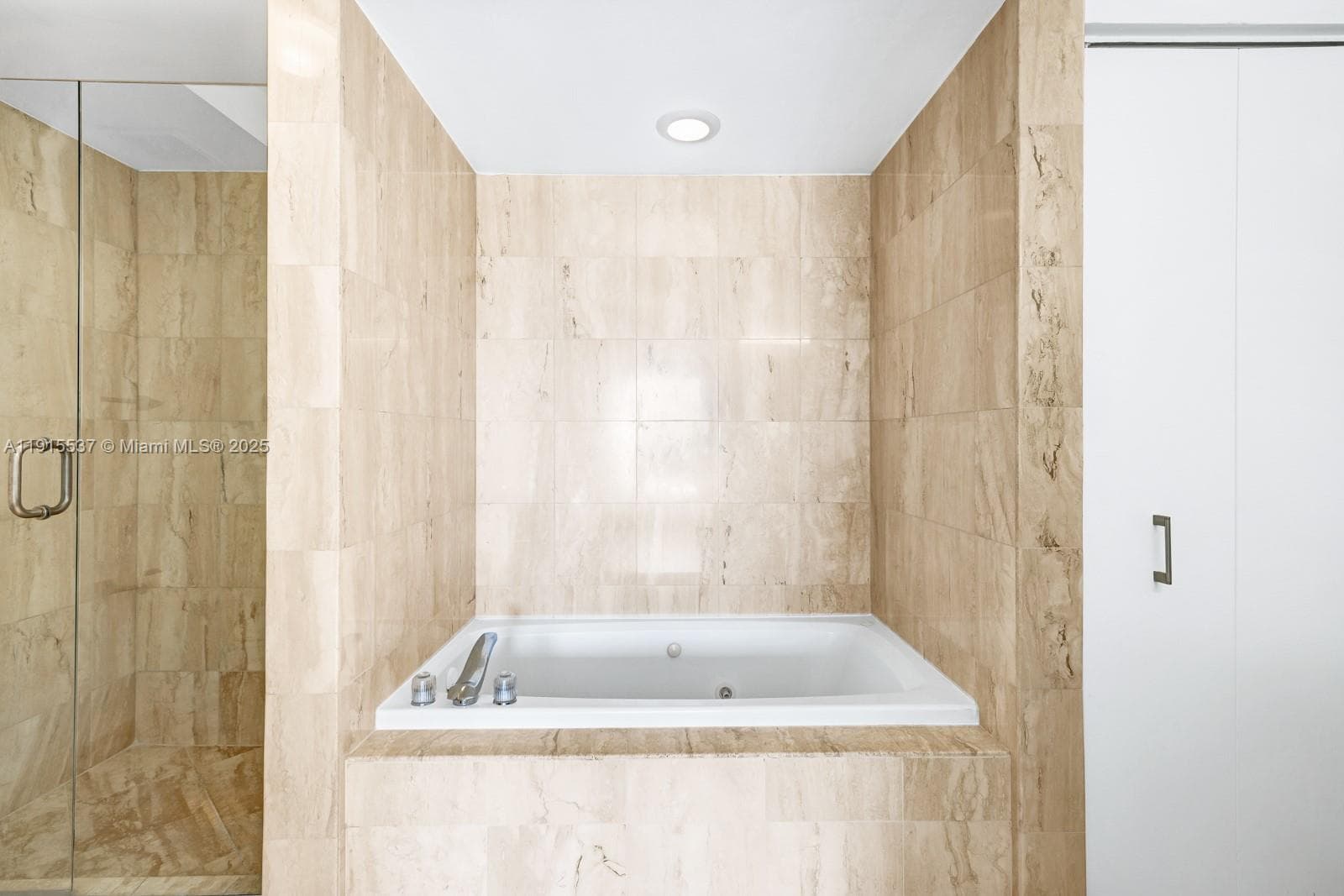 1800 Sunset Harbour Dr # 803, Miami Beach FL 33139 — 19