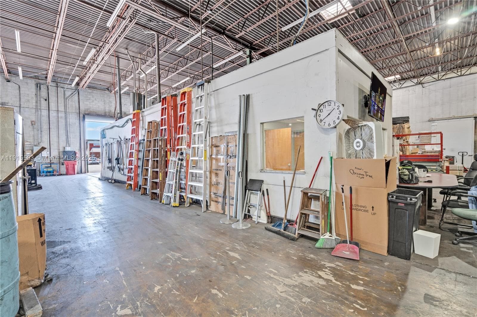 3353 NW 74th Ave, Miami FL 33122 — 47
