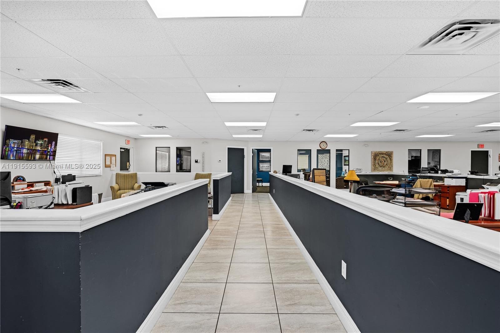 3353 NW 74th Ave, Miami FL 33122 — 22