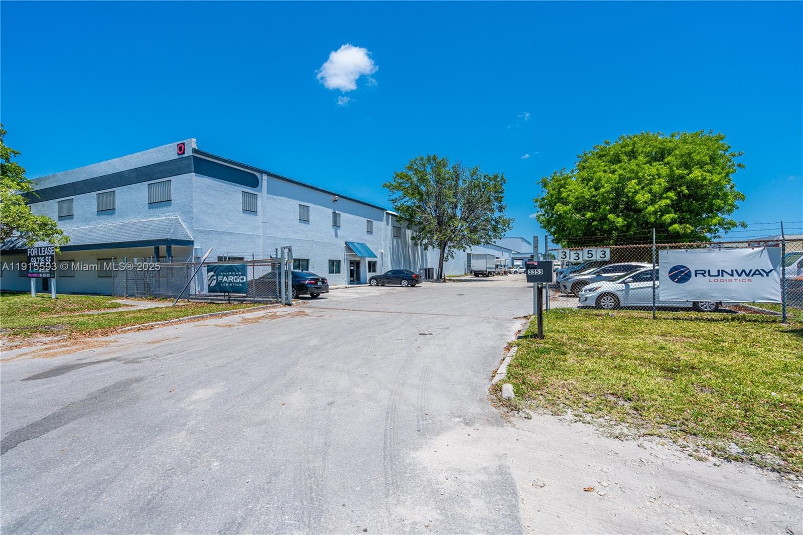 3353 NW 74th Ave, Miami FL 33122 — 14