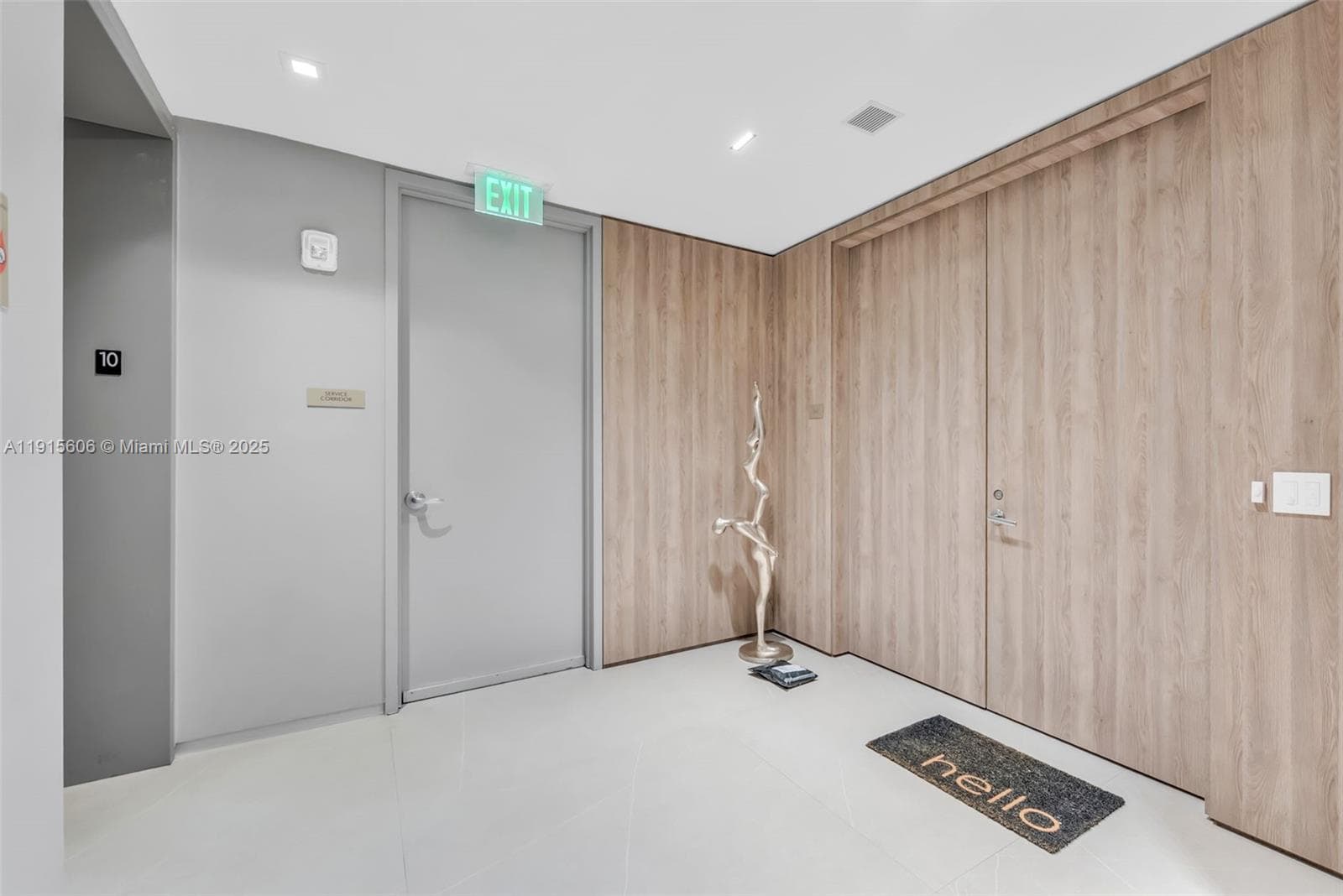 18975 Collins Ave # 1002, Sunny Isles Beach FL 33160 — 17