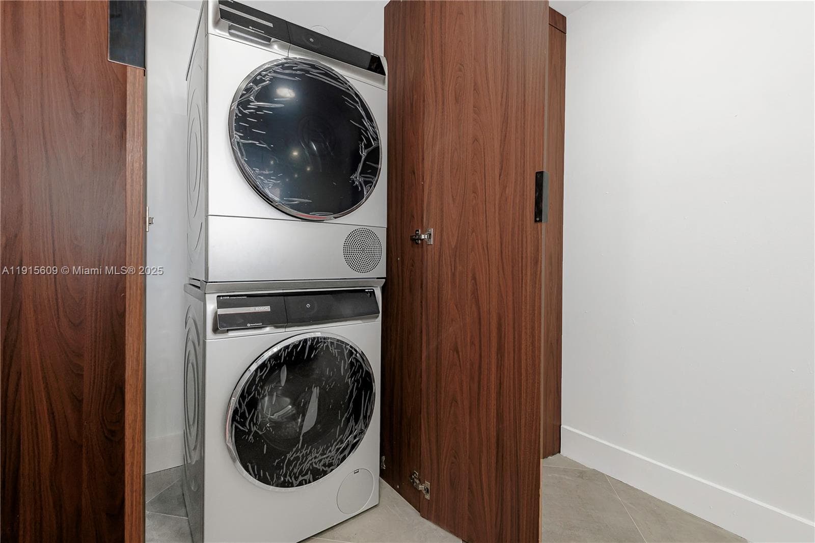 8855 Collins Ave # 6E, Surfside FL 33154 — 17
