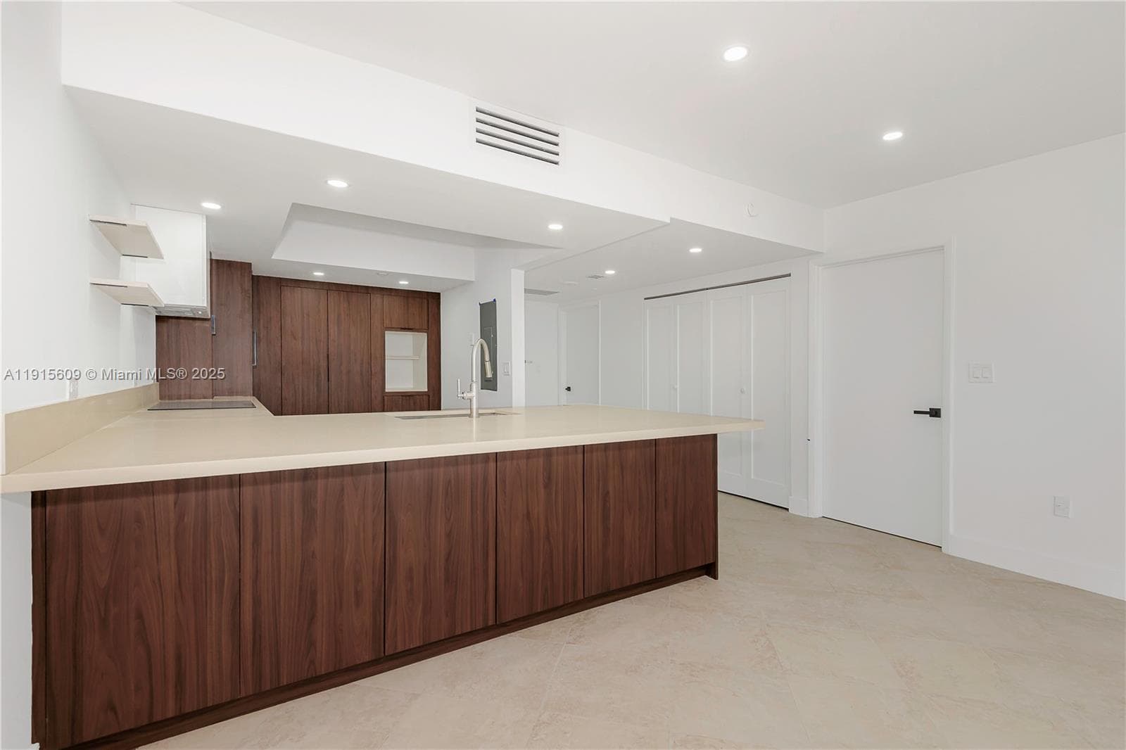 8855 Collins Ave # 6E, Surfside FL 33154 — 7