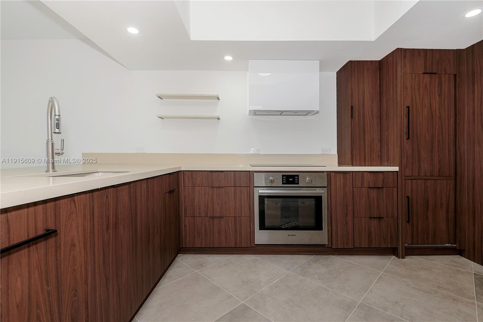 8855 Collins Ave # 6E, Surfside FL 33154 — 8
