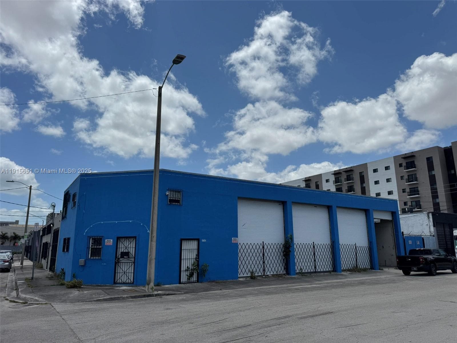 750 NW 24th St, Miami FL 33127 — 2