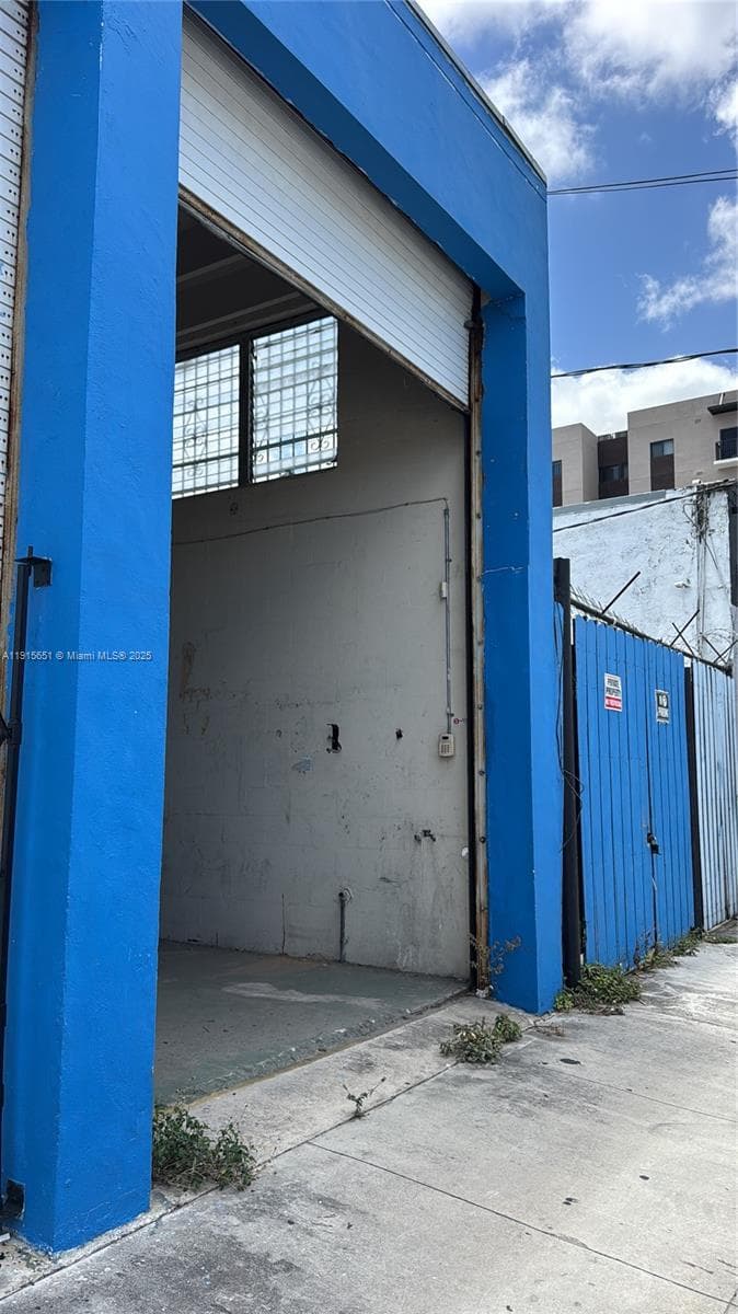 750 NW 24th St, Miami FL 33127 — 6