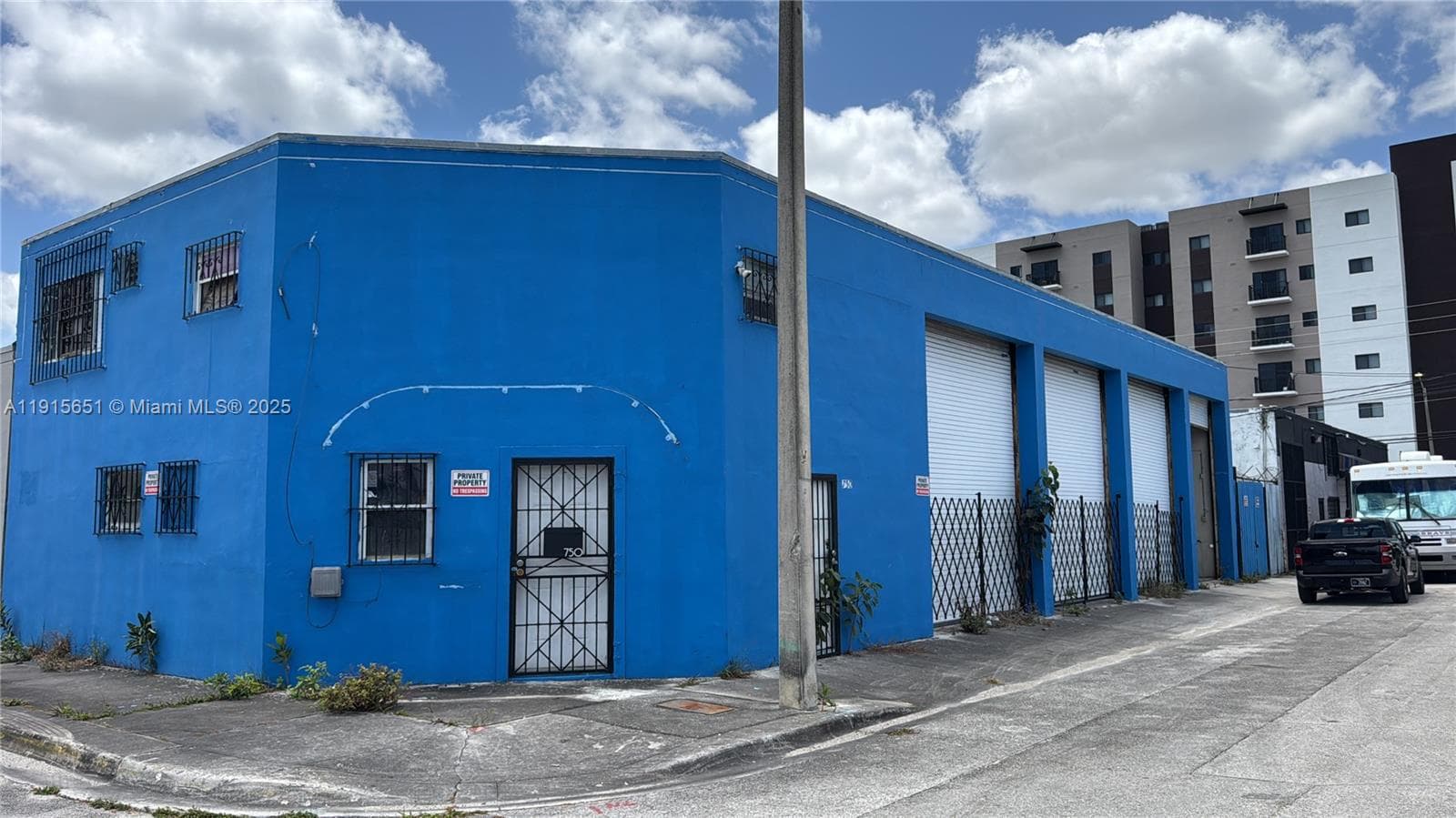 750 NW 24th St, Miami FL 33127 — 3