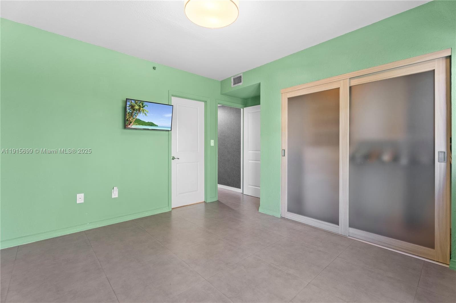 1853 Jefferson Ave # 6, Miami Beach FL 33139 — 17