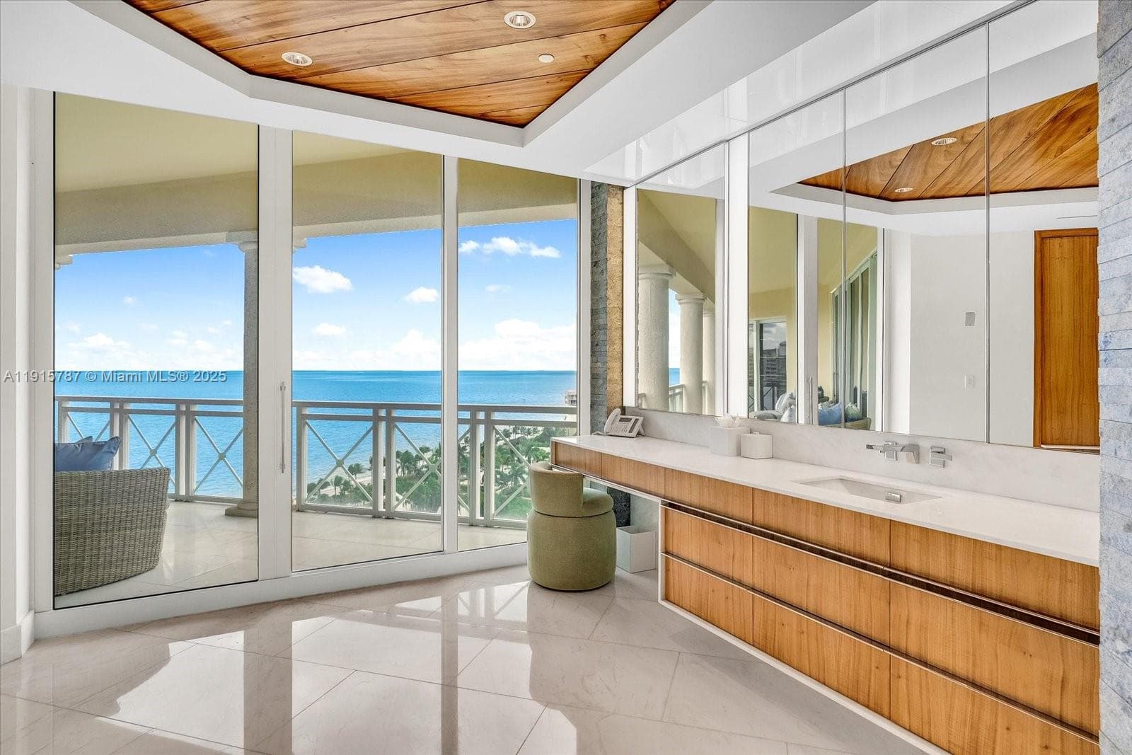 430 Grand Bay Dr, Key Biscayne FL 33149 — 32