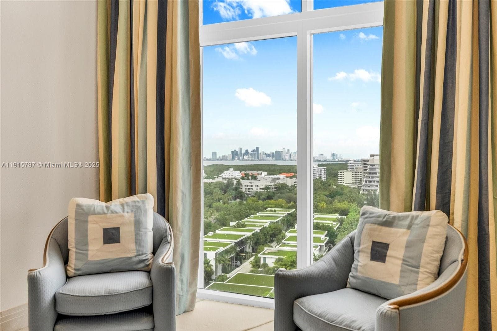 430 Grand Bay Dr, Key Biscayne FL 33149 — 25