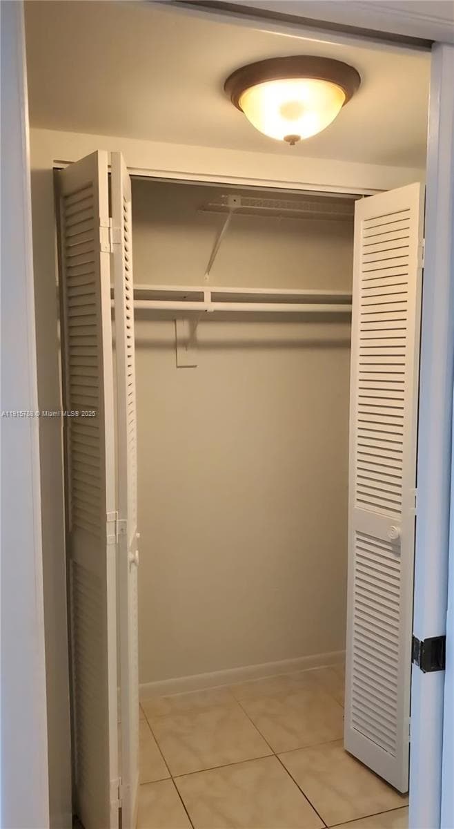 250 180th Dr # 510, Sunny Isles Beach FL 33160 — 16