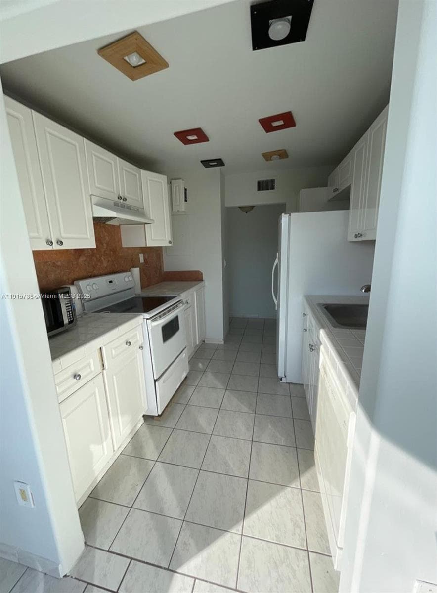 250 180th Dr # 510, Sunny Isles Beach FL 33160 — 10