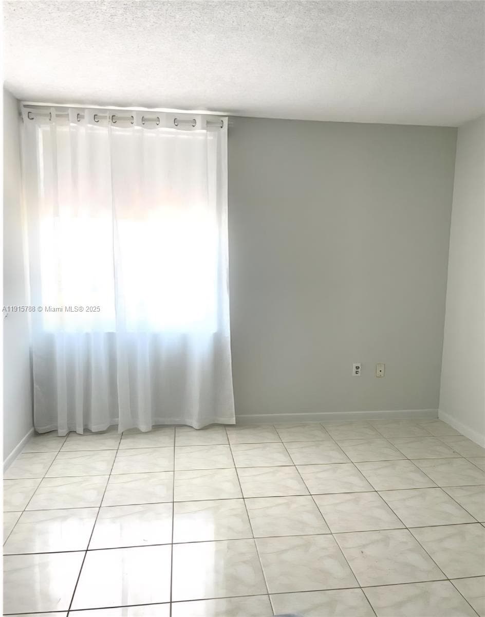 250 180th Dr # 510, Sunny Isles Beach FL 33160 — 11