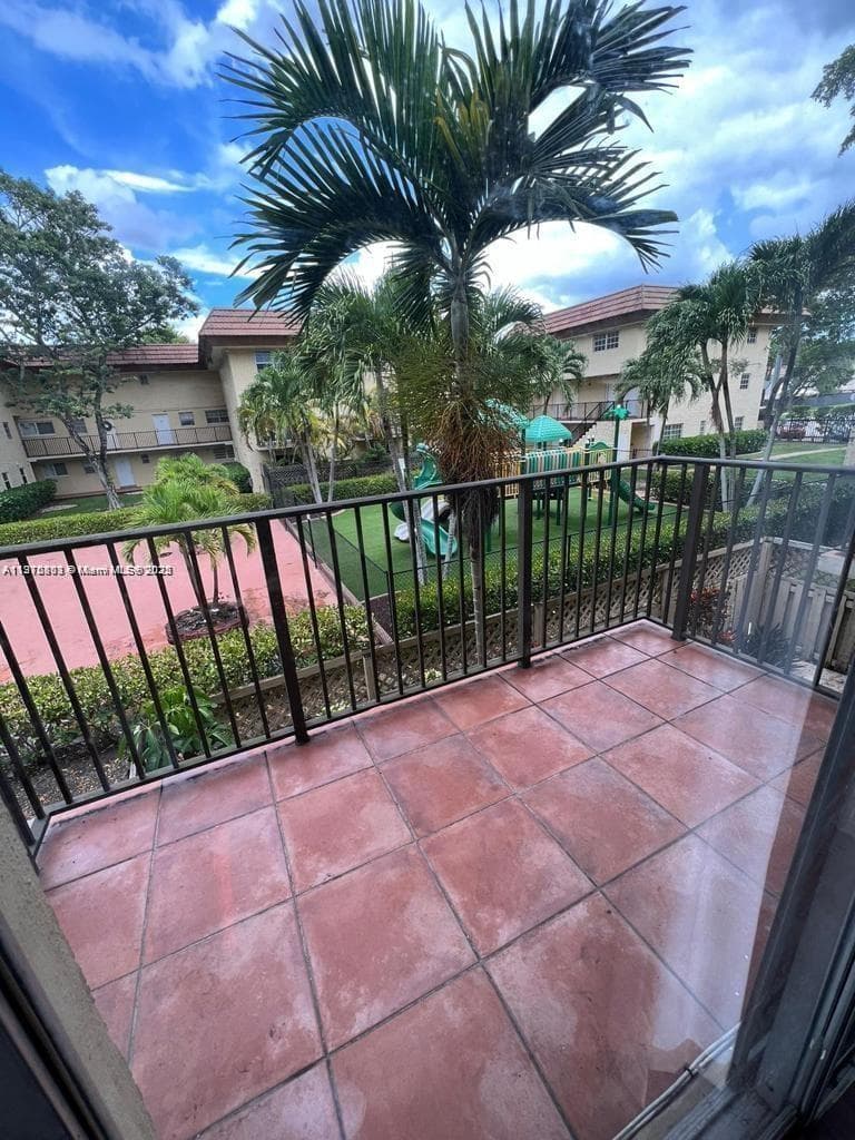 Courtyards At Kendall Con, Miami, FL — 14