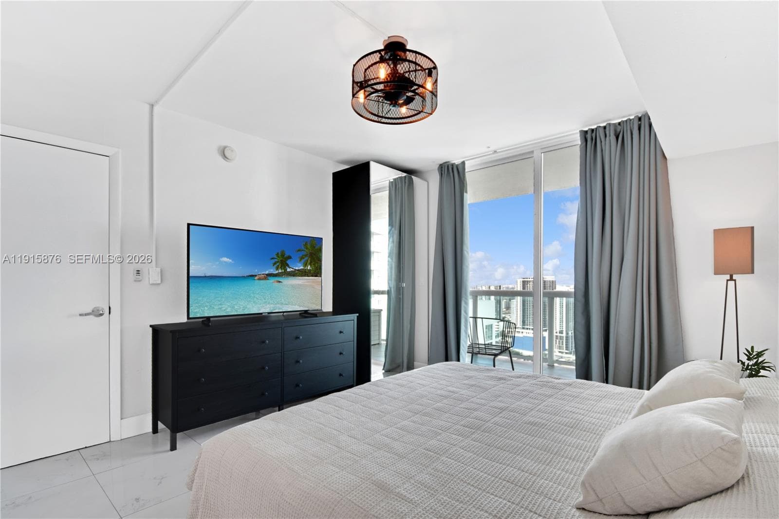 1800 N Bayshore Dr # 4106, Miami FL 33132 — 16