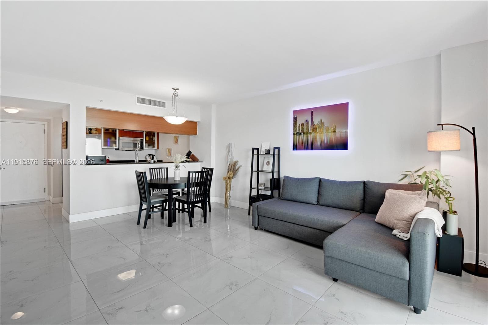 1800 N Bayshore Dr # 4106, Miami FL 33132 — 5