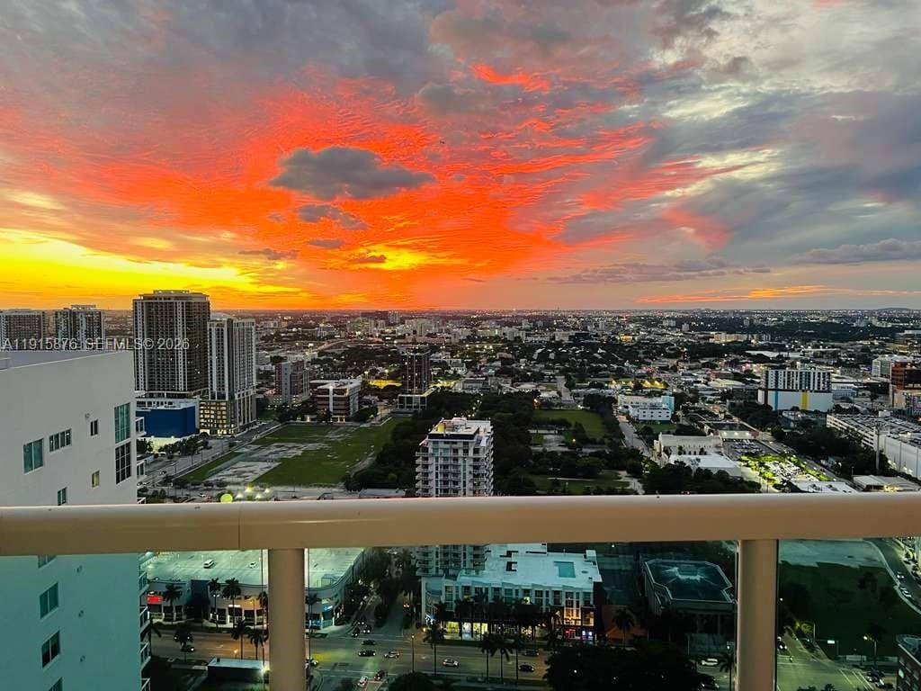 1800 N Bayshore Dr # 4106, Miami FL 33132 — 24