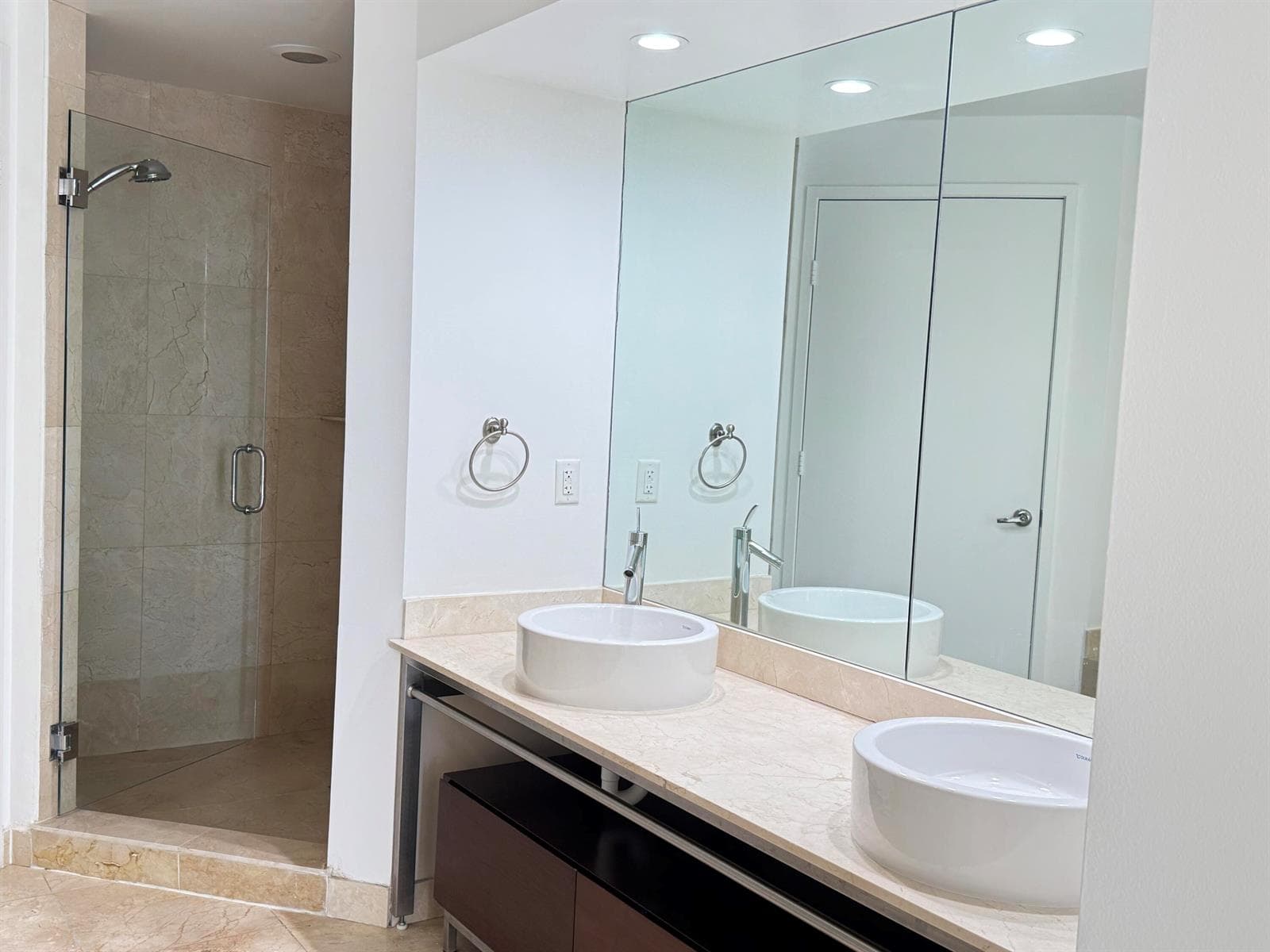 16275 Collins Avenue # 1004, Sunny Isles Beach FL 33160 — 16