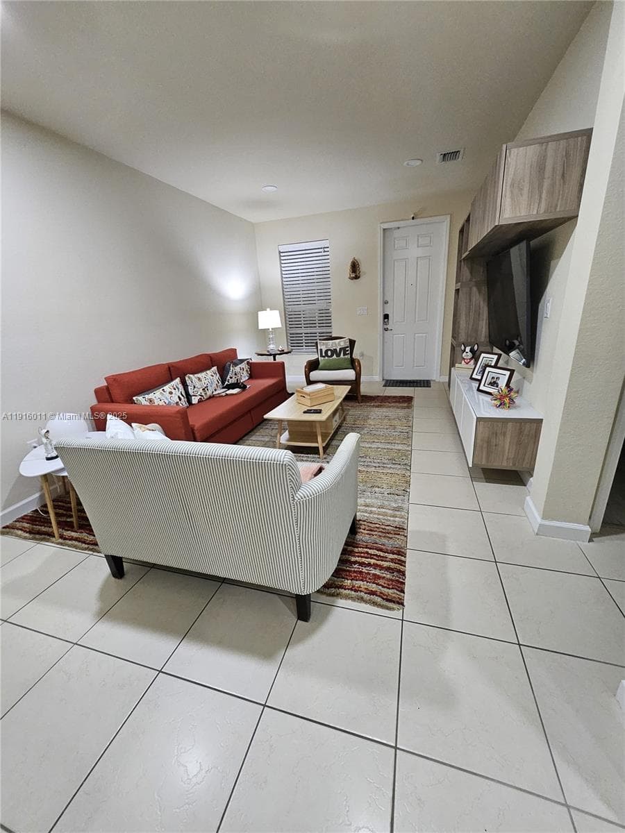 9572 SW 169th Pl, Miami FL 33196 — 2