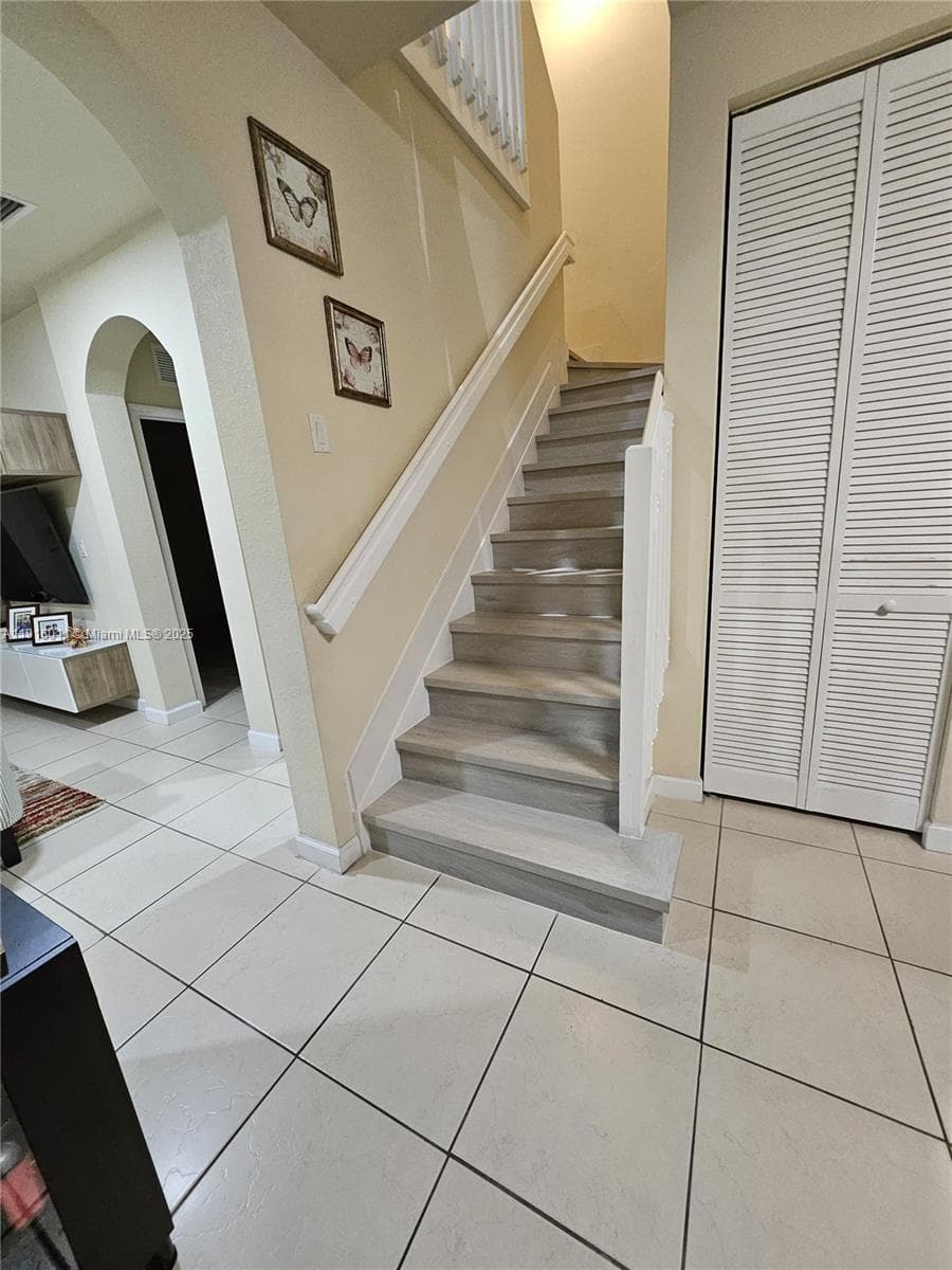 9572 SW 169th Pl, Miami FL 33196 — 7