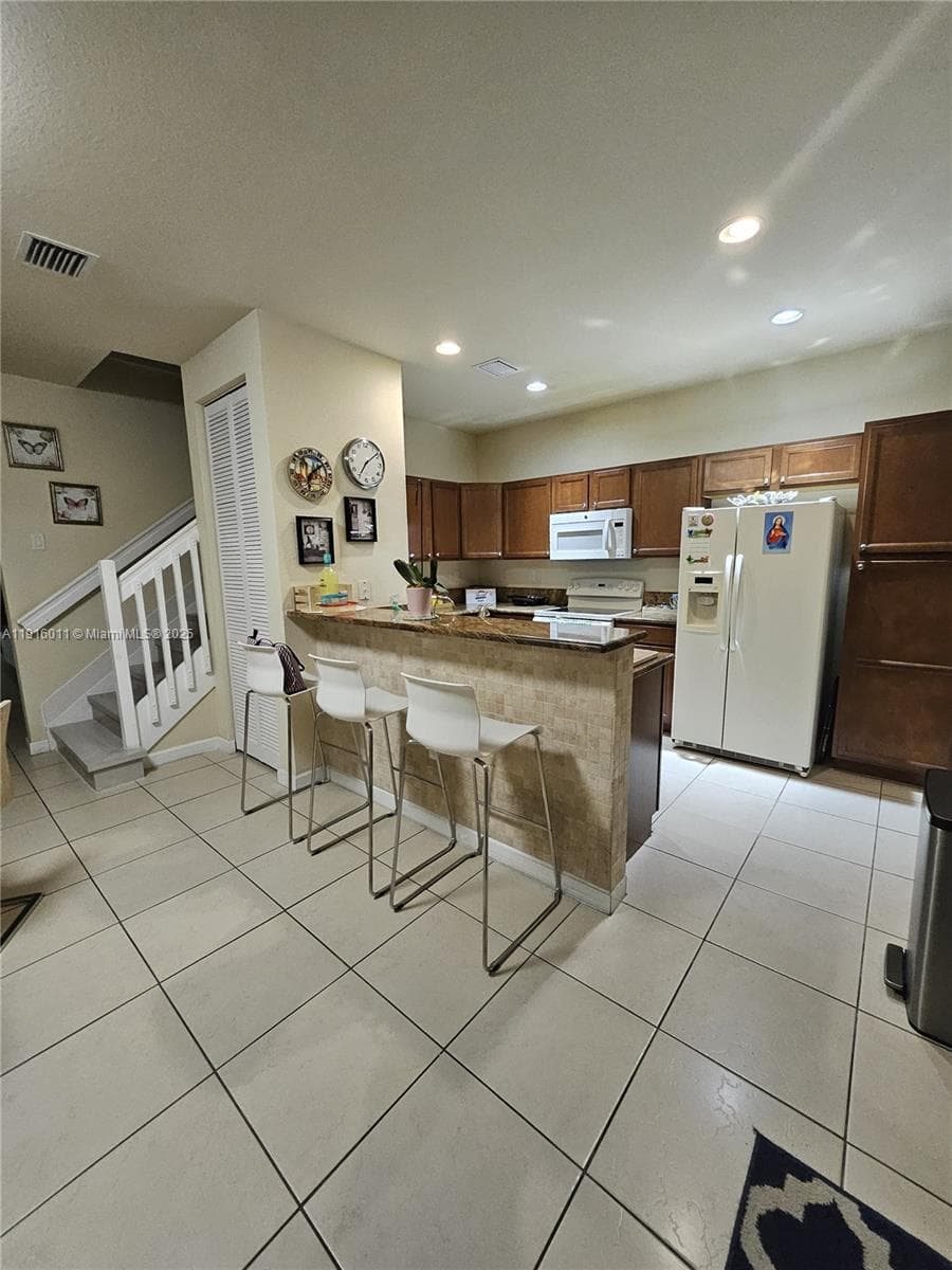 9572 SW 169th Pl, Miami FL 33196 — 3