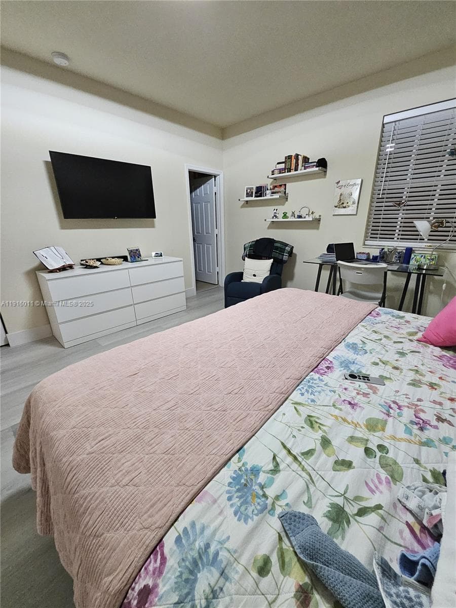 9572 SW 169th Pl, Miami FL 33196 — 8