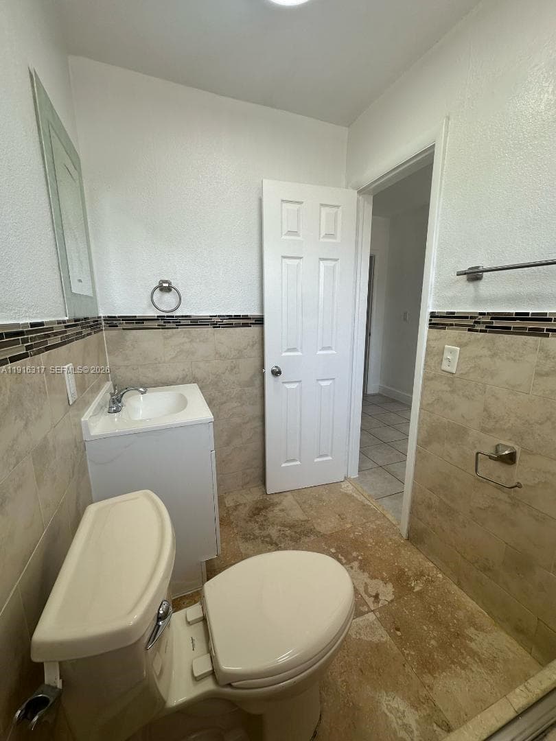 1280 W 54th St # 316b, Hialeah FL 33012 — 23
