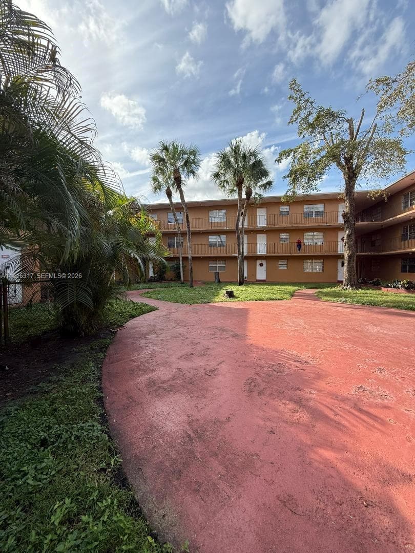 1280 W 54th St # 316b, Hialeah FL 33012 — 10