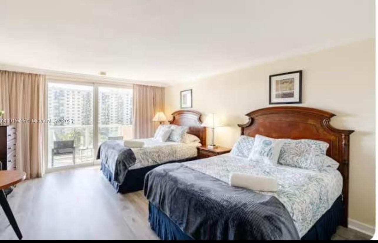 19201 Collins Ave # 733, Sunny Isles Beach FL 33160 — 1