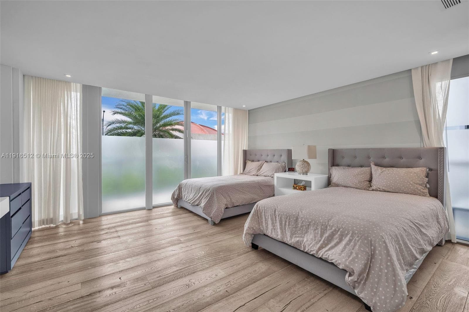 9501 Collins Ave # 1, Surfside FL 33154 — 29