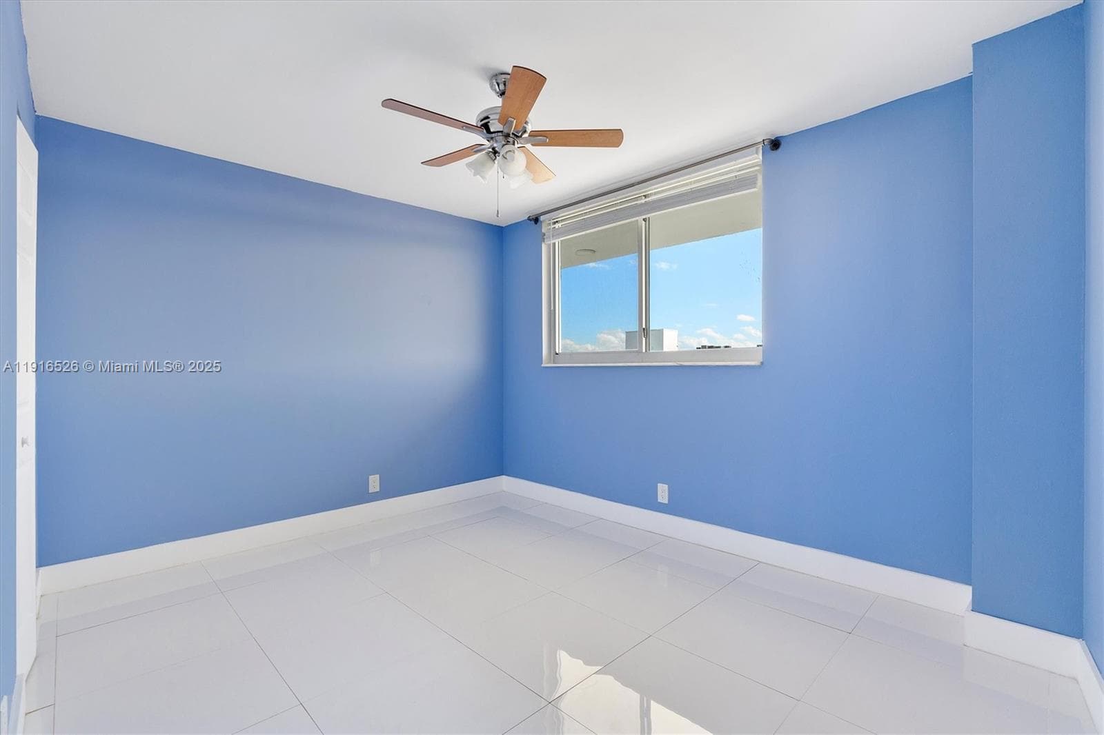 3703 NE 166th St # 808, North Miami Beach FL 33160 — 22