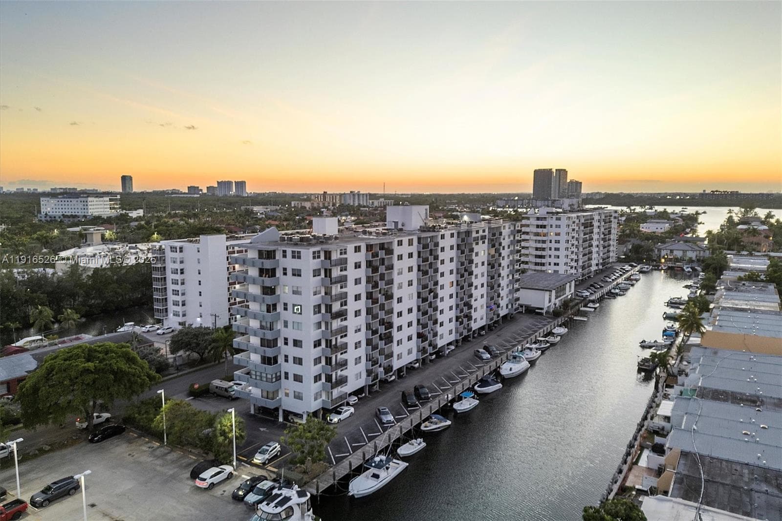 3703 NE 166th St # 808, North Miami Beach FL 33160 — 36