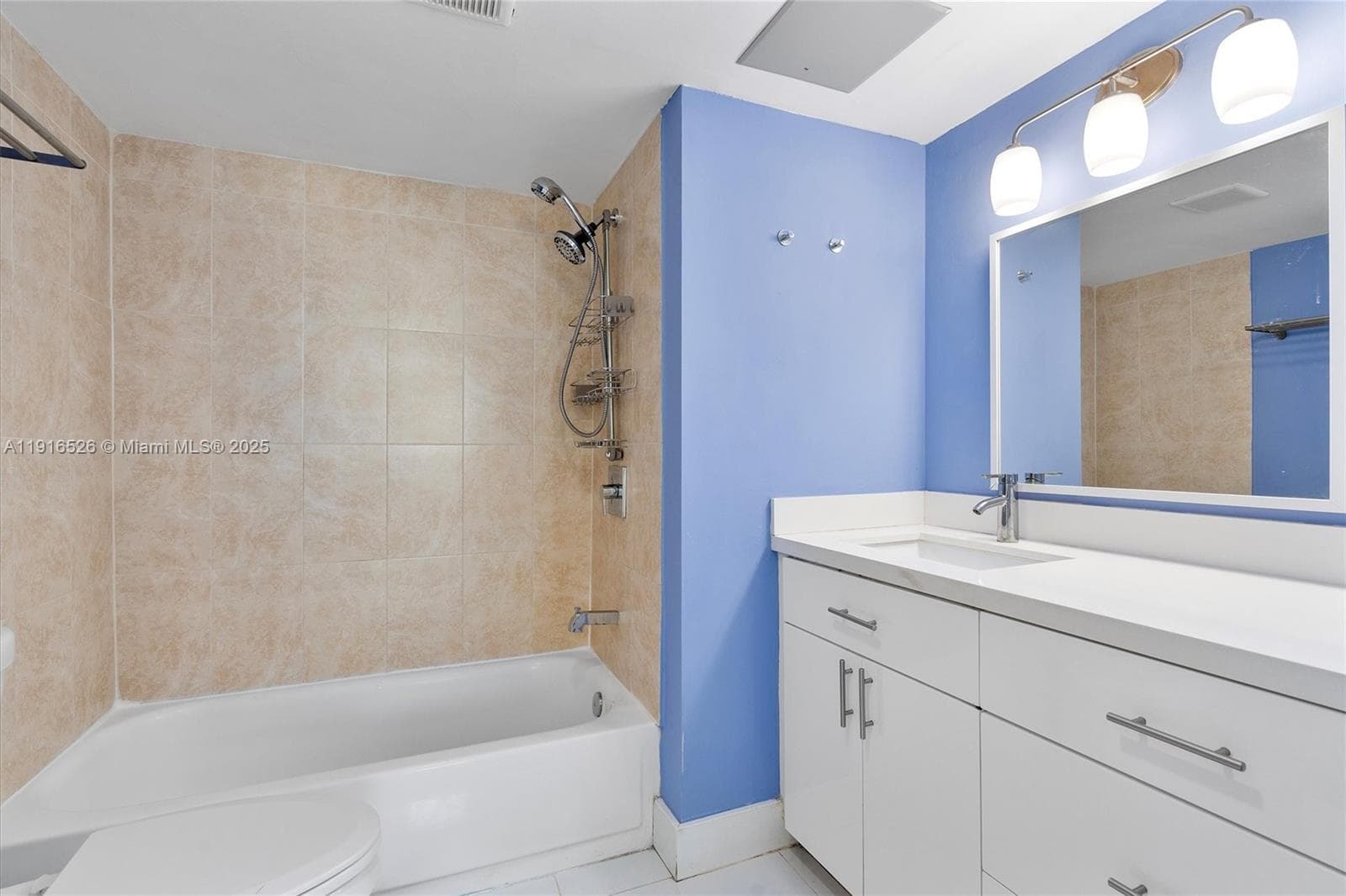 3703 NE 166th St # 808, North Miami Beach FL 33160 — 29