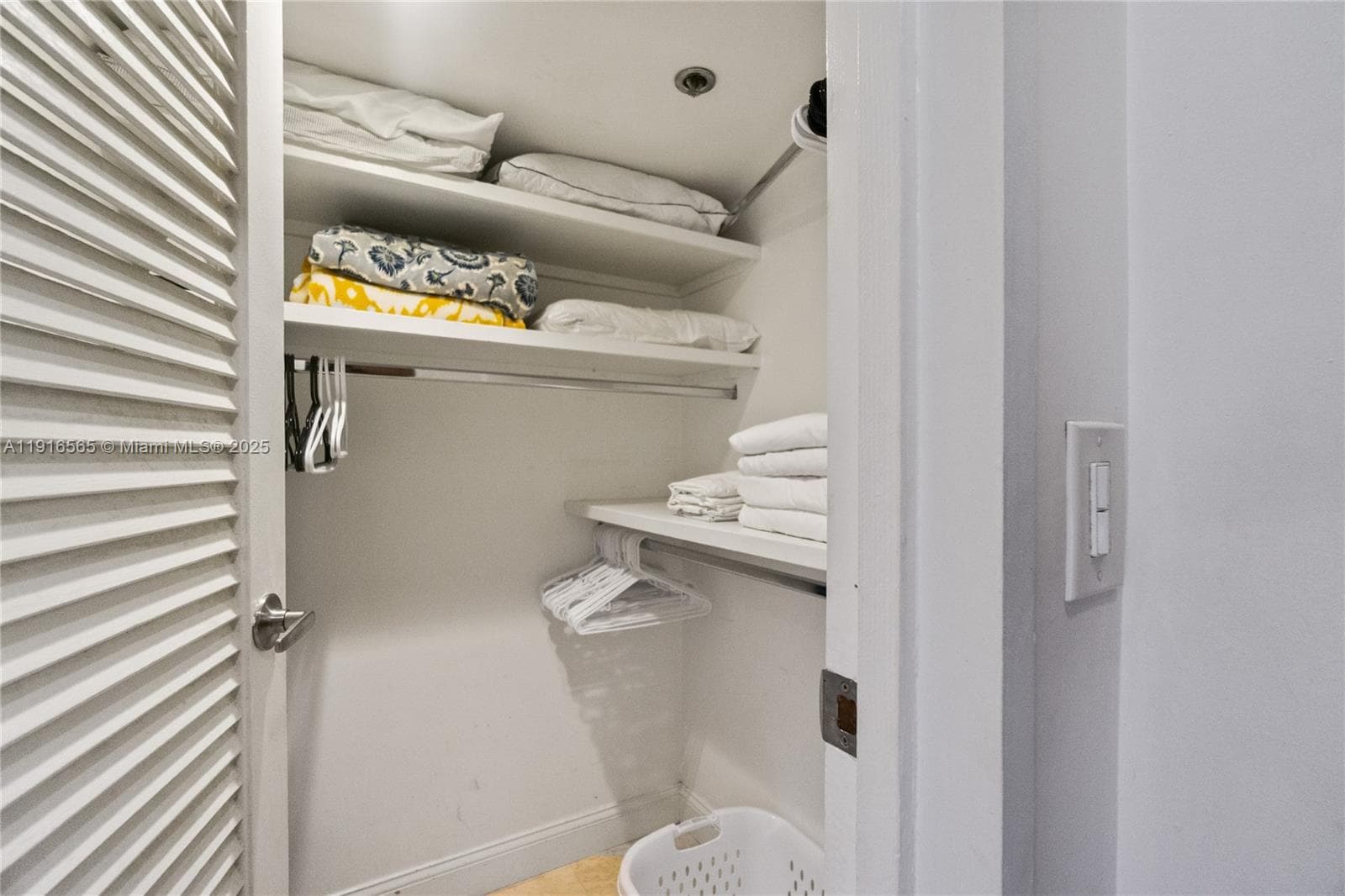 100 Lincoln Rd # 847, Miami Beach FL 33139 — 14