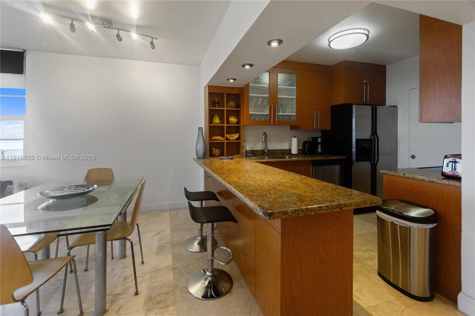 100 Lincoln Rd # 847, Miami Beach FL 33139 — 4