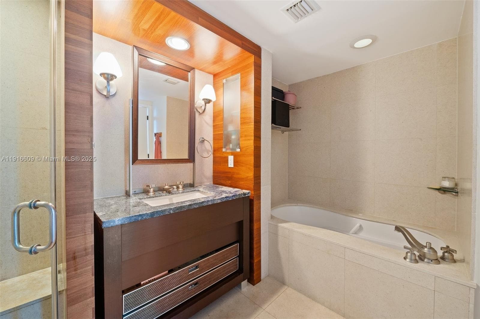 6801 Collins Ave, Miami Beach FL 33141 — 22